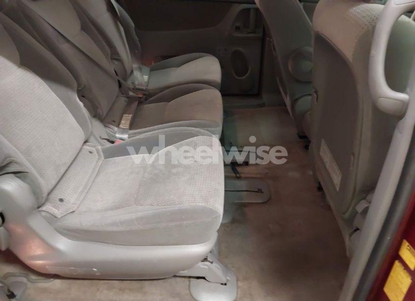 Photo 8 of 2008 Toyota Sienna LE (VIN 5TDZK23C68S132983)