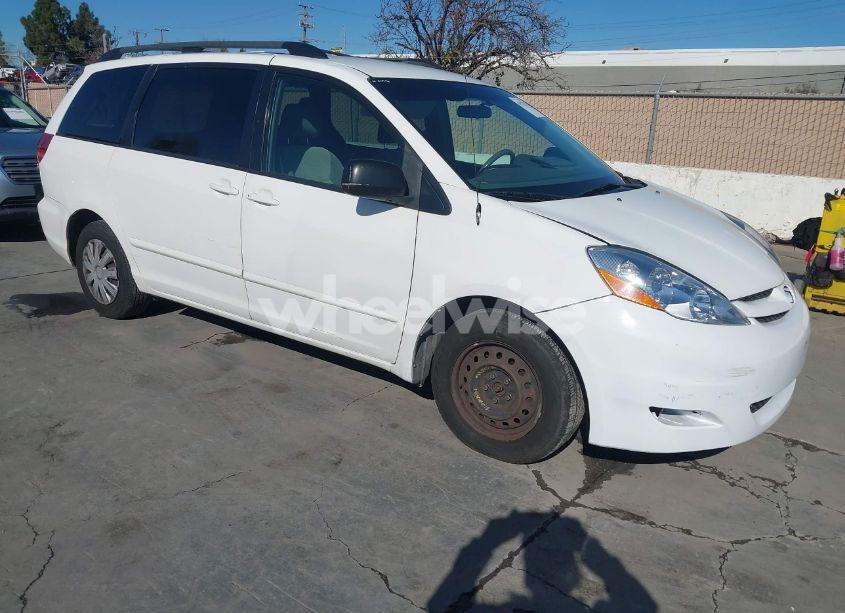 2008 Toyota Sienna LE (VIN 5TDZK23C68S142820) main photo