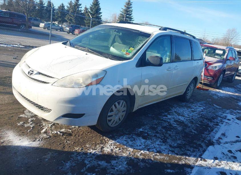 Photo 2 of 2008 Toyota Sienna LE (VIN 5TDZK23C68S146222)