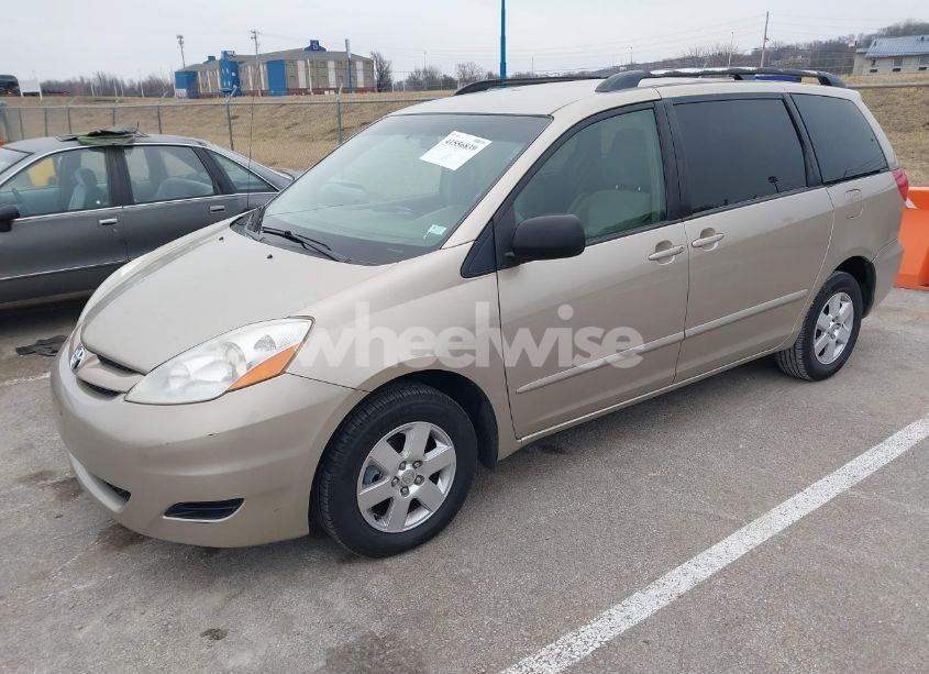 Photo 2 of 2008 Toyota Sienna LE (VIN 5TDZK23C68S157818)
