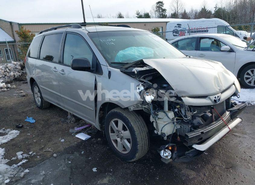 2008 Toyota Sienna LE (VIN 5TDZK23C68S225308) main photo