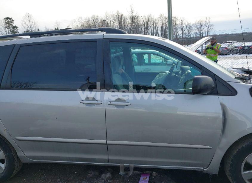 Photo 14 of 2008 Toyota Sienna LE (VIN 5TDZK23C68S225308)