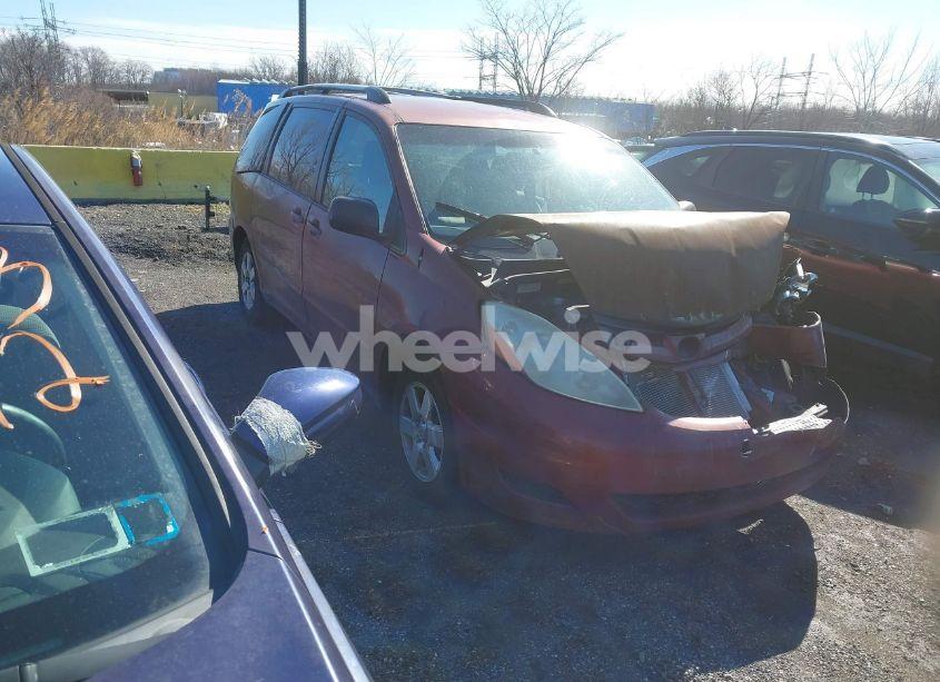 2009 Toyota Sienna LE (VIN 5TDZK23C69S237881) main photo