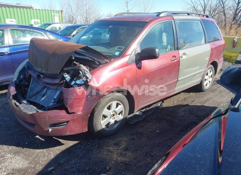 Photo 2 of 2009 Toyota Sienna LE (VIN 5TDZK23C69S237881)