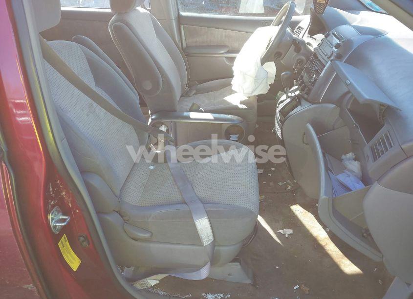 Photo 5 of 2009 Toyota Sienna LE (VIN 5TDZK23C69S237881)