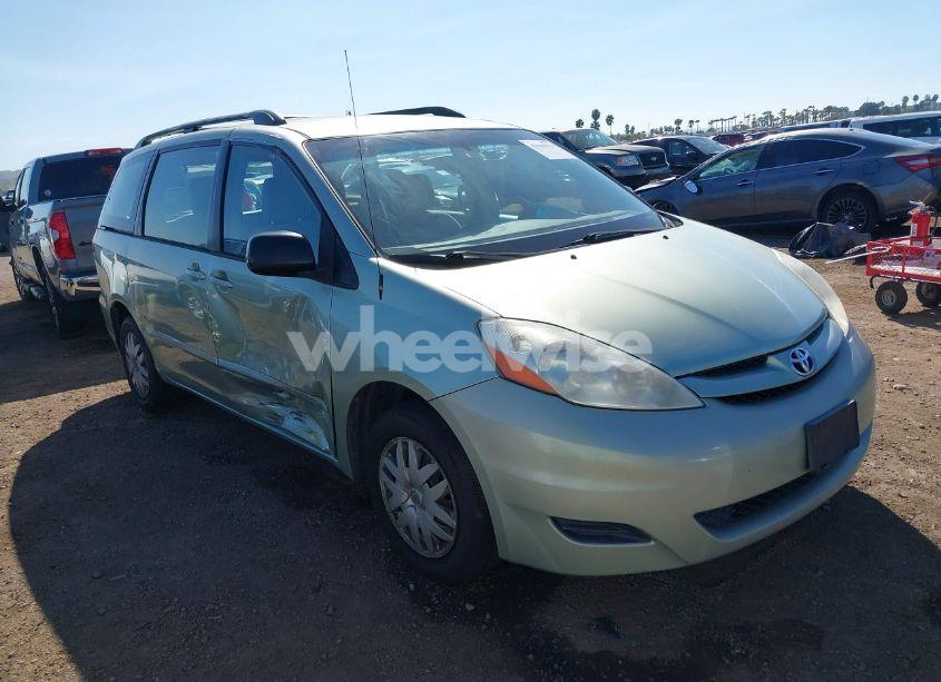 2009 Toyota Sienna CE (VIN 5TDZK23C69S240148) main photo