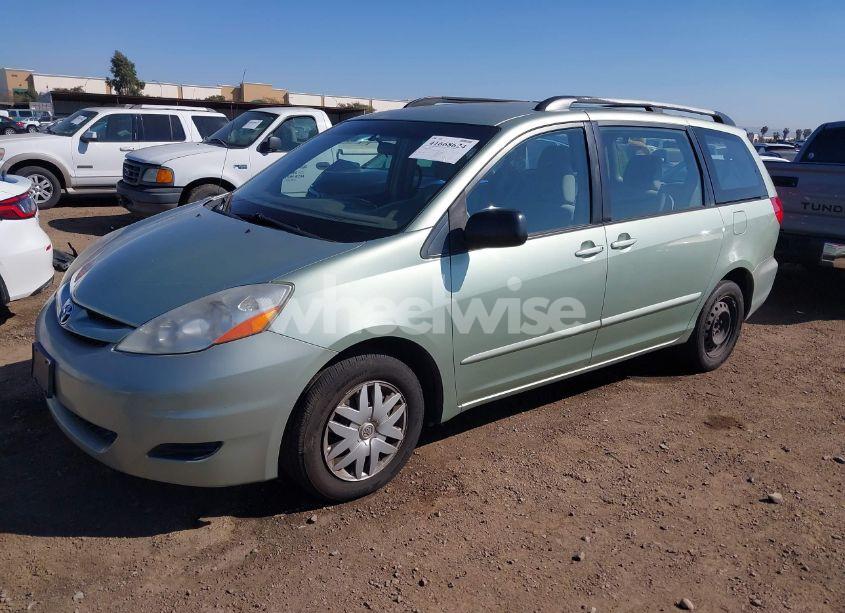 Photo 2 of 2009 Toyota Sienna CE (VIN 5TDZK23C69S240148)