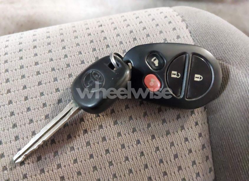 Photo 11 of 2009 Toyota Sienna LE (VIN 5TDZK23C69S249416)