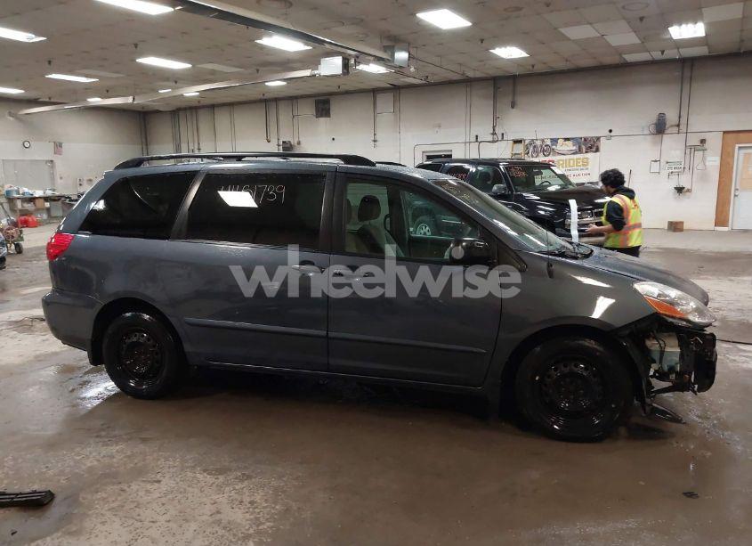 Photo 14 of 2009 Toyota Sienna LE (VIN 5TDZK23C69S249416)