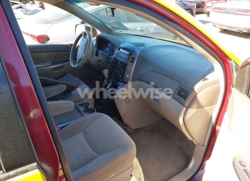 Photo 5 of 2009 Toyota Sienna LE (VIN 5TDZK23C69S255927)