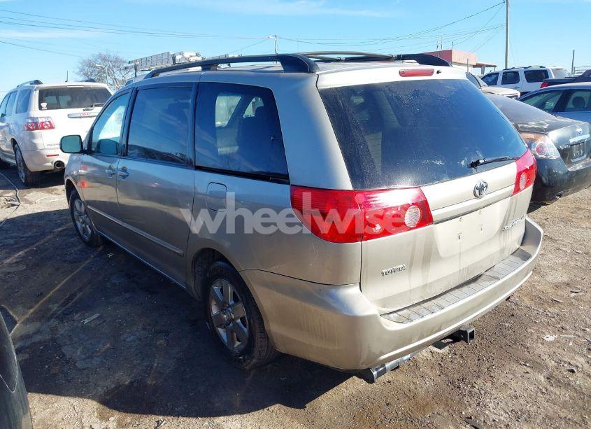 Photo 3 of 2009 Toyota Sienna LE (VIN 5TDZK23C69S258164)