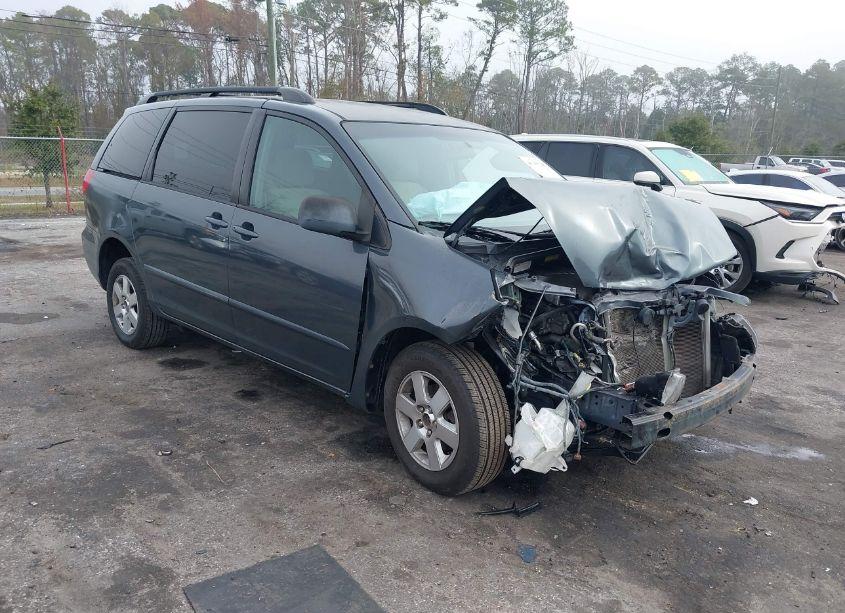 2009 Toyota Sienna LE (VIN 5TDZK23C69S262621) main photo