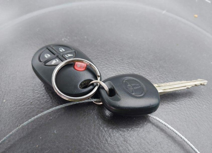 Photo 11 of 2009 Toyota Sienna LE (VIN 5TDZK23C69S262621)