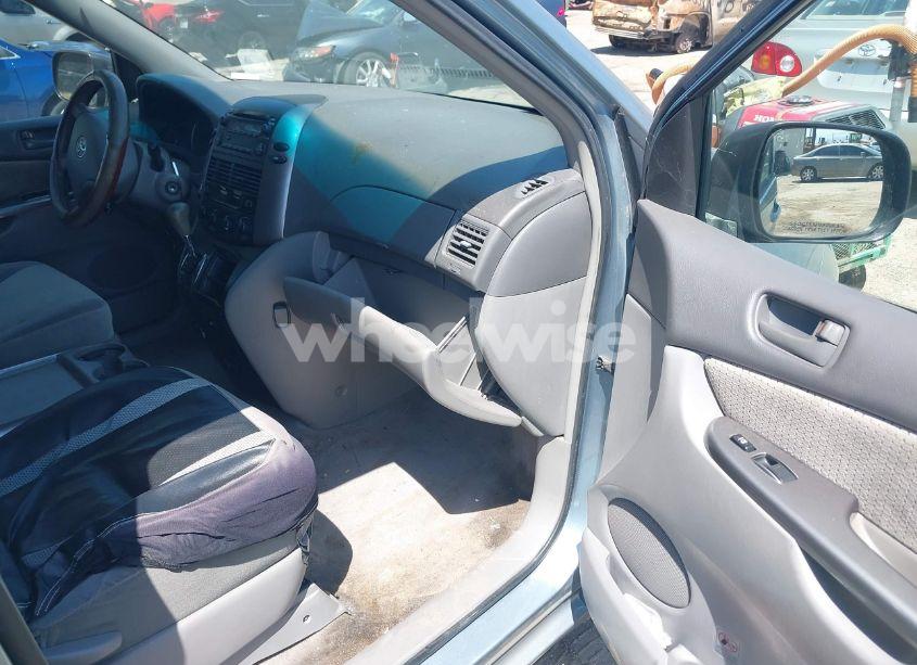 Photo 5 of 2009 Toyota Sienna LE (VIN 5TDZK23C69S278172)