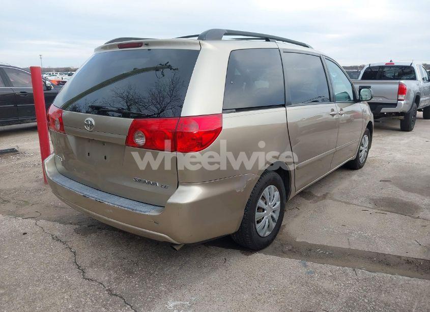 Photo 4 of 2007 Toyota Sienna LE (VIN 5TDZK23C77S009062)