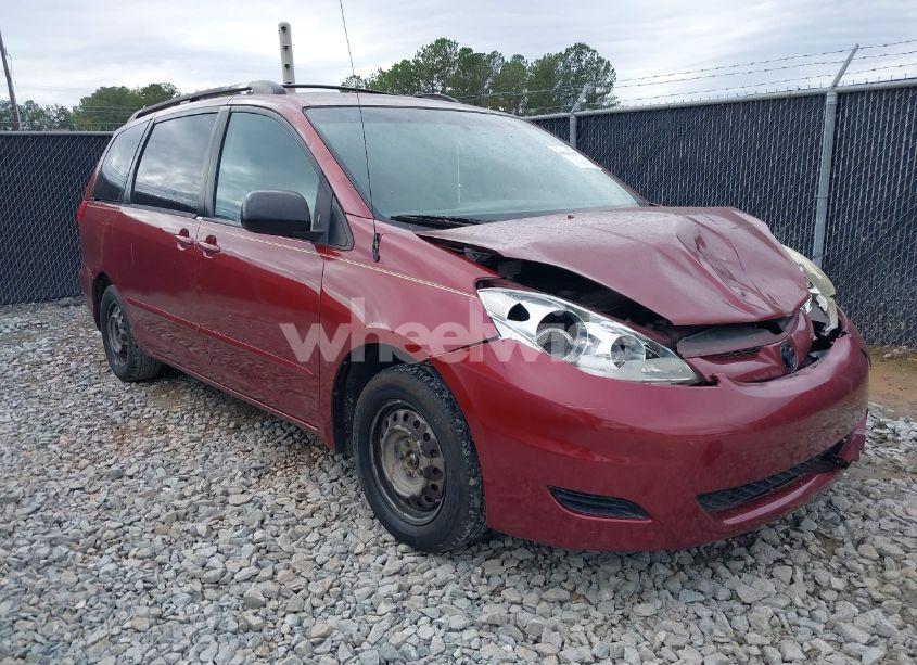 2007 Toyota Sienna LE (VIN 5TDZK23C77S012141) main photo