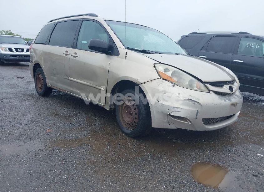 2007 Toyota Sienna CE/LE (VIN 5TDZK23C77S069262) main photo