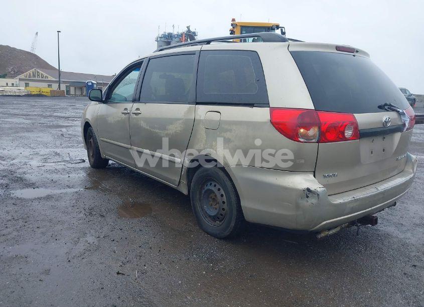 Photo 3 of 2007 Toyota Sienna CE/LE (VIN 5TDZK23C77S069262)