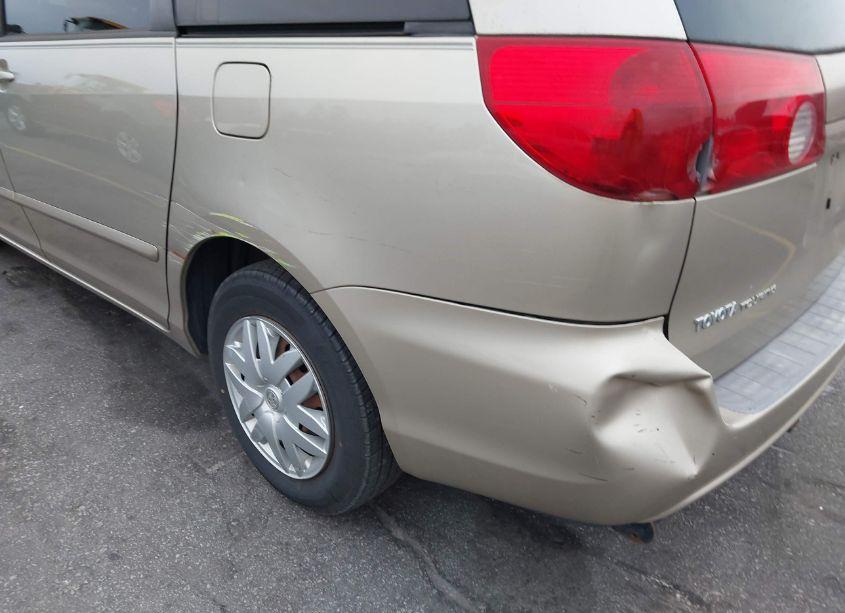 Photo 12 of 2007 Toyota Sienna LE (VIN 5TDZK23C77S081041)