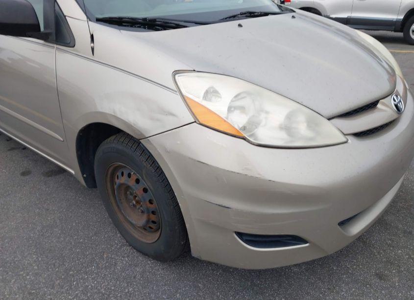 Photo 13 of 2007 Toyota Sienna LE (VIN 5TDZK23C77S081041)