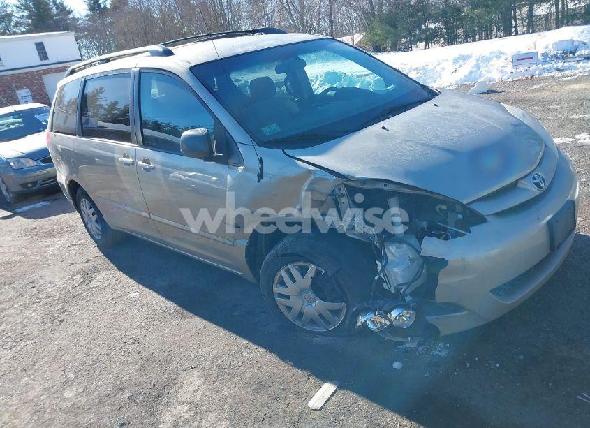 2007 Toyota Sienna LE (VIN 5TDZK23C77S083677) main photo