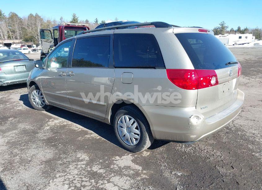 Photo 3 of 2007 Toyota Sienna LE (VIN 5TDZK23C77S083677)