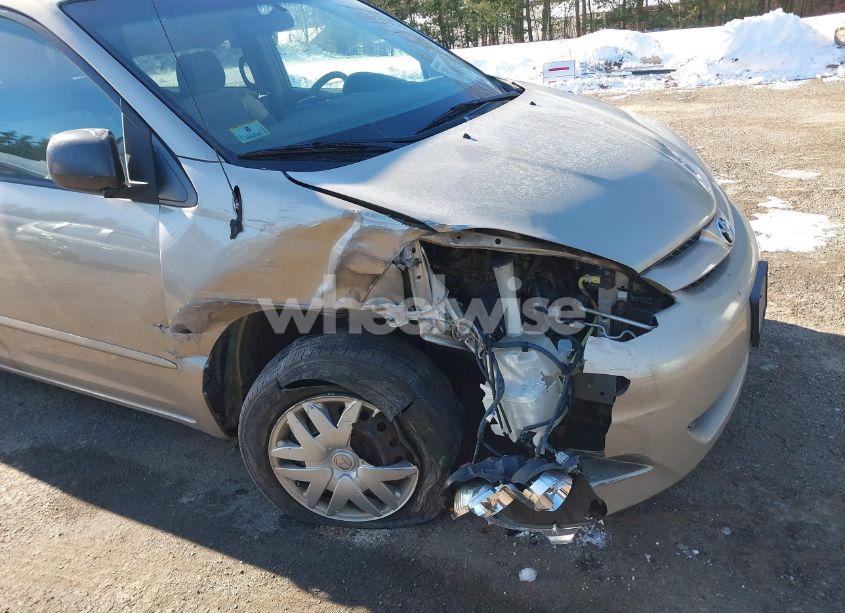 Photo 6 of 2007 Toyota Sienna LE (VIN 5TDZK23C77S083677)