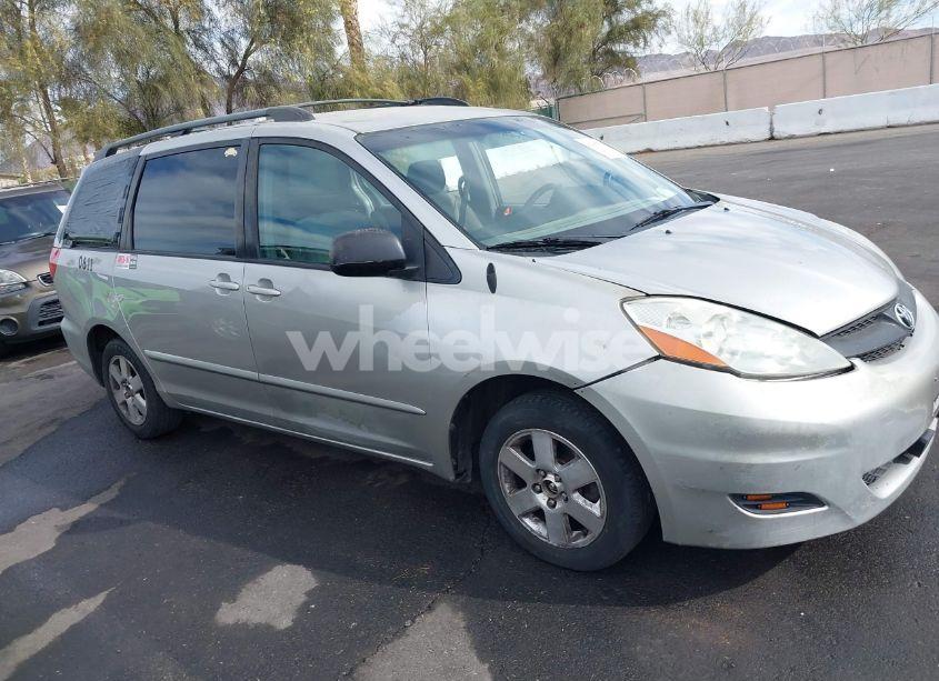 Photo 13 of 2007 Toyota Sienna LE (VIN 5TDZK23C77S091729)