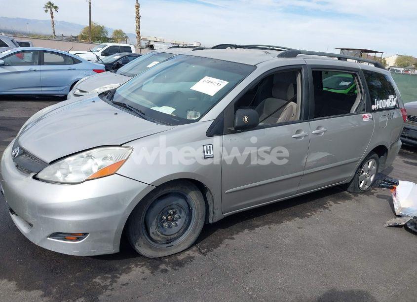 Photo 14 of 2007 Toyota Sienna LE (VIN 5TDZK23C77S091729)
