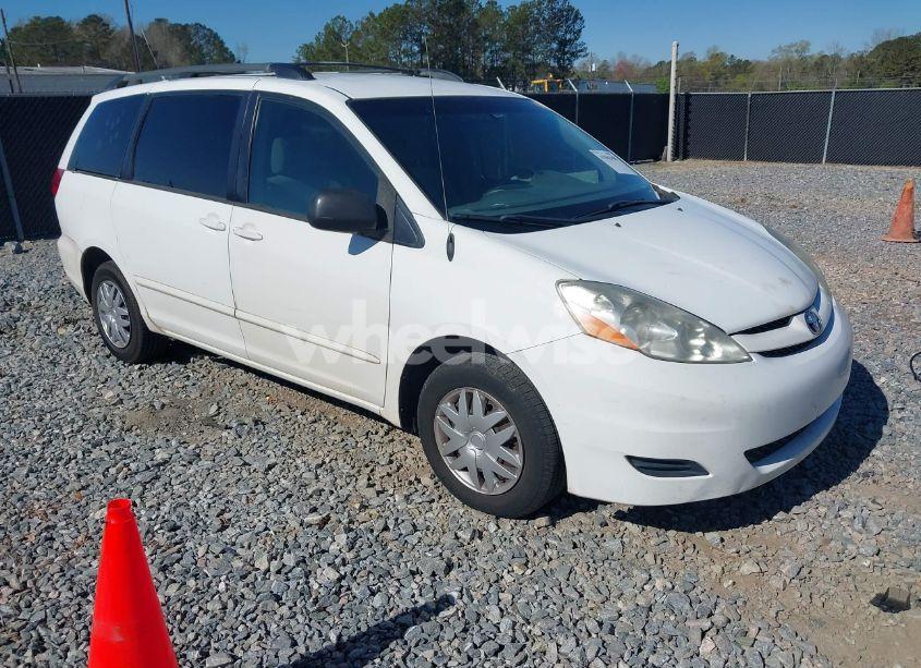 2008 Toyota Sienna LE (VIN 5TDZK23C78S130773) main photo