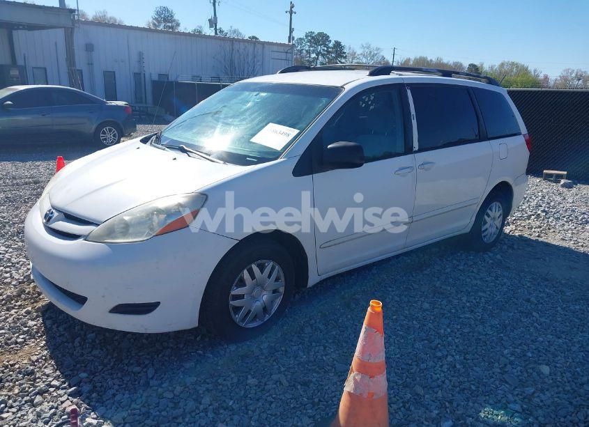 Photo 2 of 2008 Toyota Sienna LE (VIN 5TDZK23C78S130773)