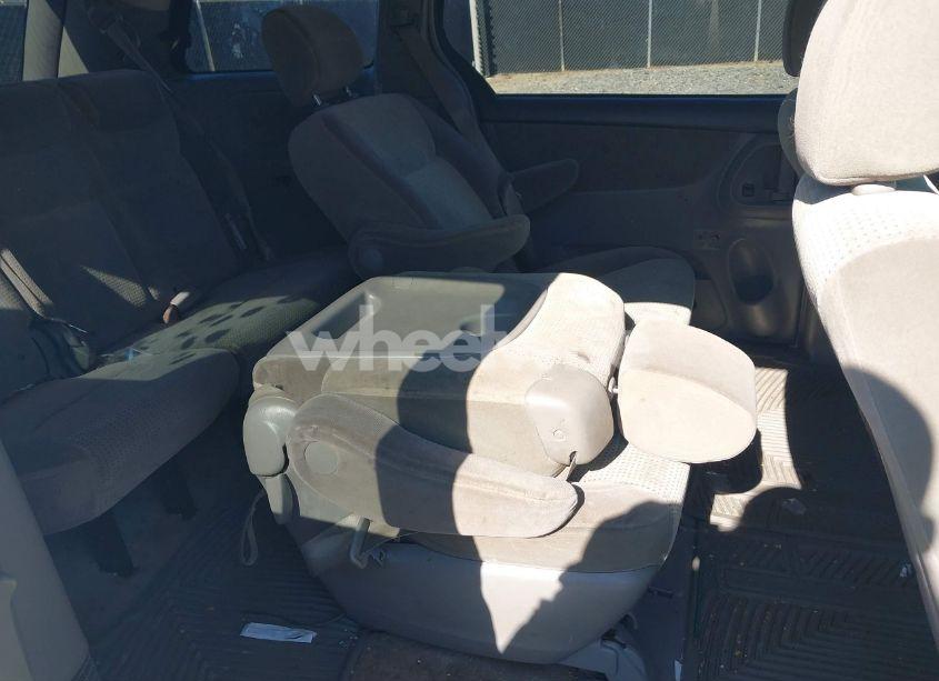 Photo 8 of 2008 Toyota Sienna LE (VIN 5TDZK23C78S130773)