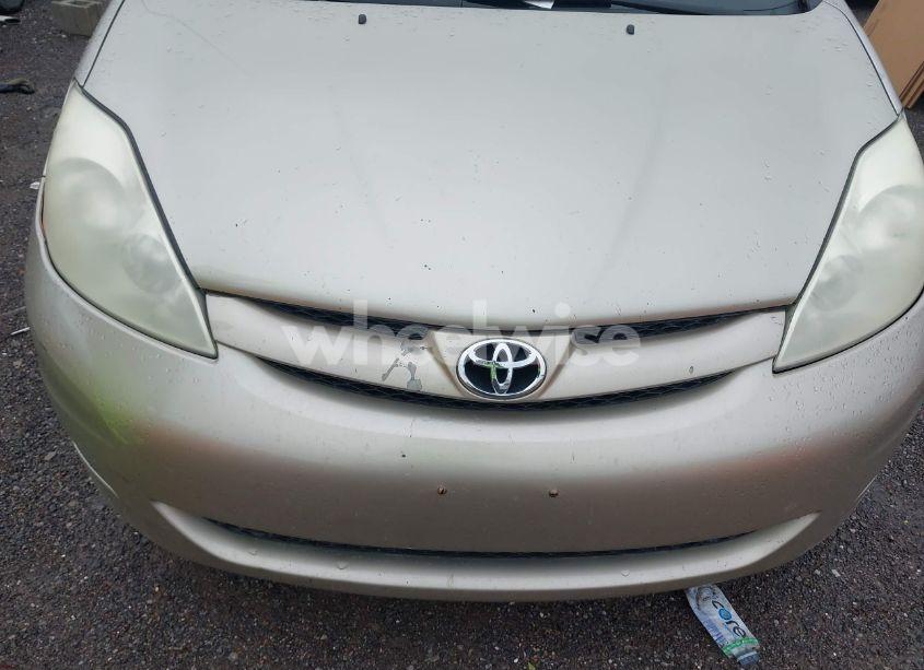 Photo 6 of 2008 Toyota Sienna LE (VIN 5TDZK23C78S135116)