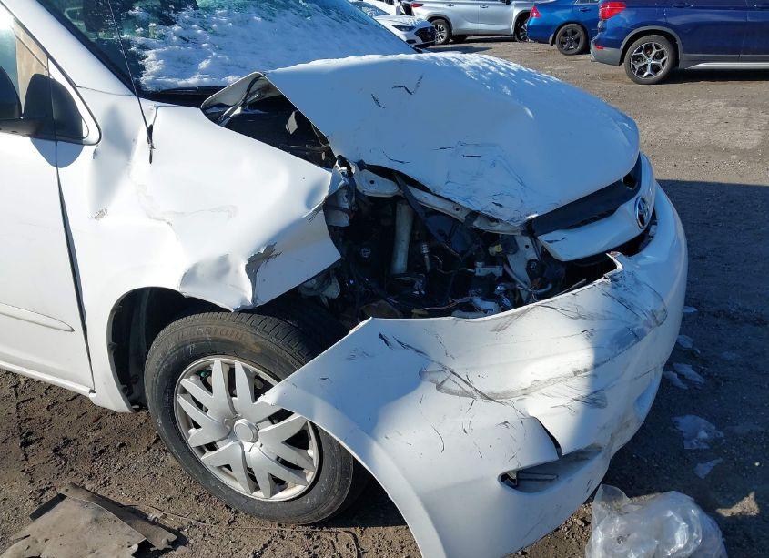 Photo 6 of 2008 Toyota Sienna LE (VIN 5TDZK23C78S141854)