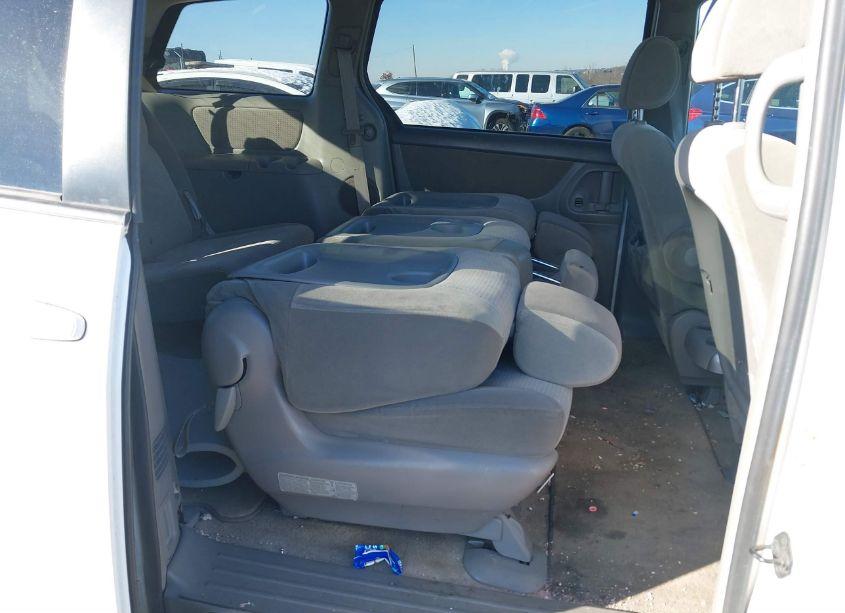 Photo 8 of 2008 Toyota Sienna LE (VIN 5TDZK23C78S141854)