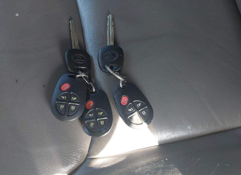 Photo 11 of 2008 Toyota Sienna LE (VIN 5TDZK23C78S146357)