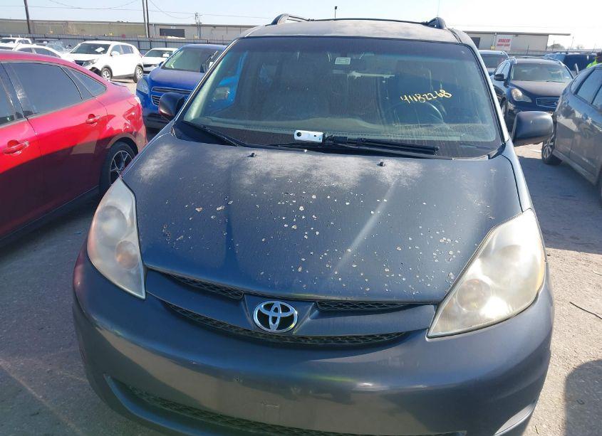 Photo 6 of 2008 Toyota Sienna LE (VIN 5TDZK23C78S146357)