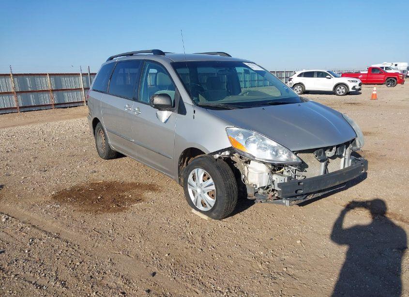 2008 Toyota Sienna LE (VIN 5TDZK23C78S180704) main photo