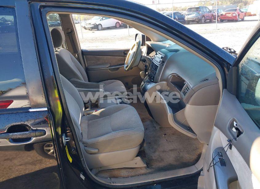 Photo 5 of 2008 Toyota Sienna LE (VIN 5TDZK23C78S194750)