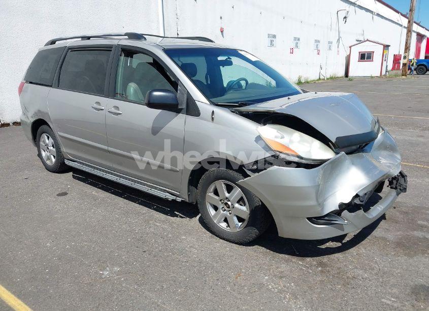 2008 Toyota Sienna LE (VIN 5TDZK23C78S201129) main photo