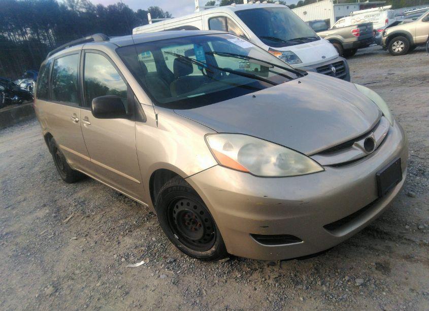 2009 Toyota Sienna CE (VIN 5TDZK23C79S230471) main photo