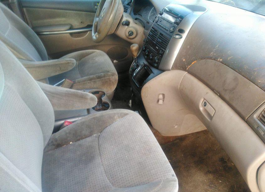 Photo 5 of 2009 Toyota Sienna CE (VIN 5TDZK23C79S230471)