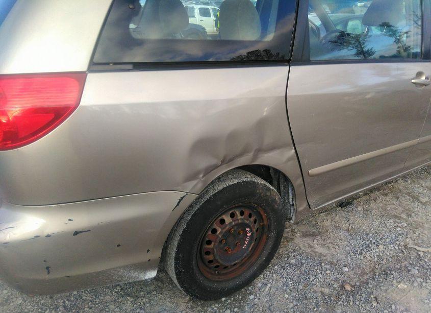 Photo 6 of 2009 Toyota Sienna CE (VIN 5TDZK23C79S230471)