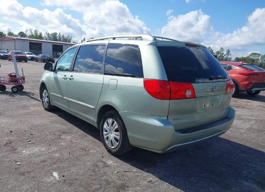 Photo 3 of 2009 Toyota Sienna LE (VIN 5TDZK23C79S247920)