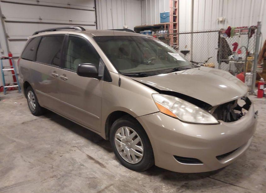 2009 Toyota Sienna LE (VIN 5TDZK23C79S264779) main photo