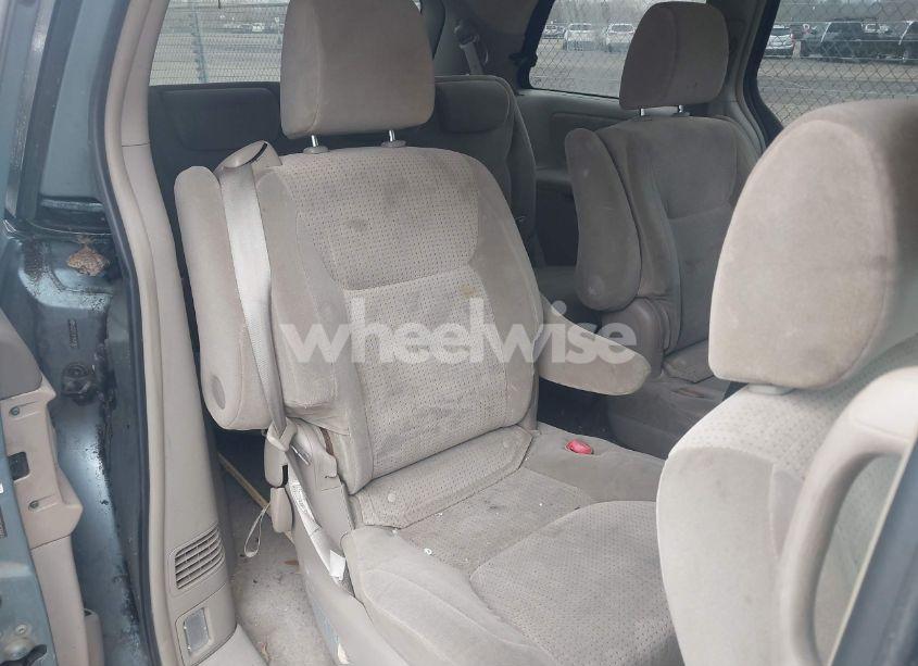 Photo 8 of 2009 Toyota Sienna LE (VIN 5TDZK23C79S269450)