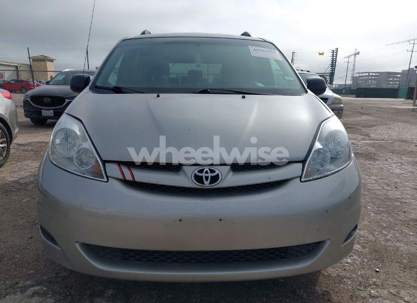 Photo 6 of 2007 Toyota Sienna LE (VIN 5TDZK23C87S008888)