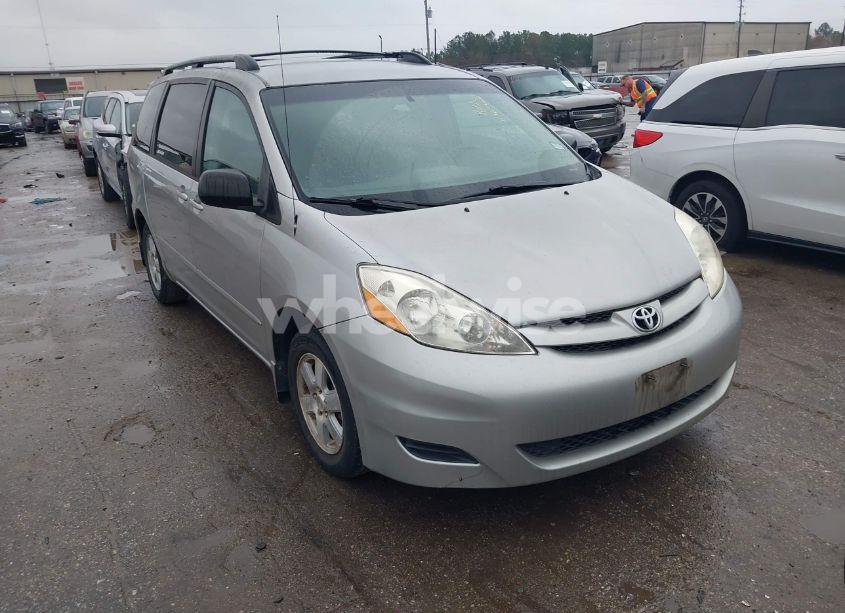2007 Toyota Sienna LE (VIN 5TDZK23C87S015064) main photo