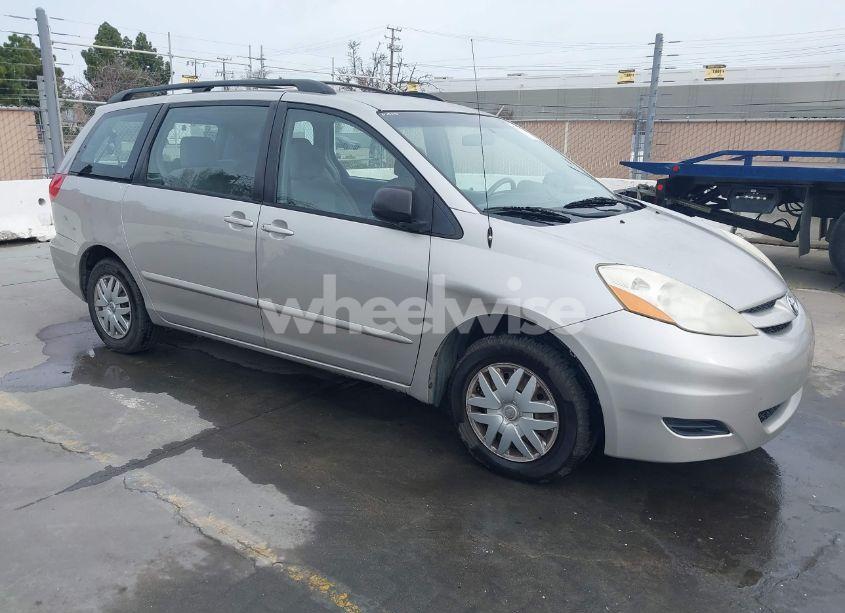 2007 Toyota Sienna CE (VIN 5TDZK23C87S016795) main photo