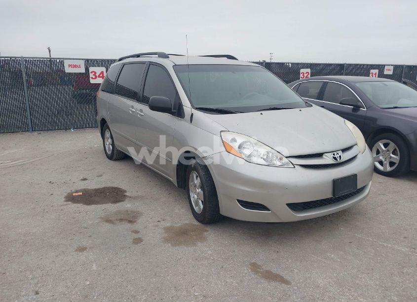 2007 Toyota Sienna LE (VIN 5TDZK23C87S023603) main photo